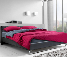 Однотонное постельное белье с простыней на резинке 160х200 Зимняя вишня, трикотаж, Евро стандарт фото
