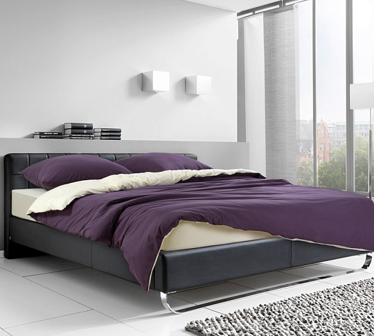 Однотонное постельное белье с простыней на резинке 90х200 Спелый баклажан, трикотаж, 1.5-спальное фото