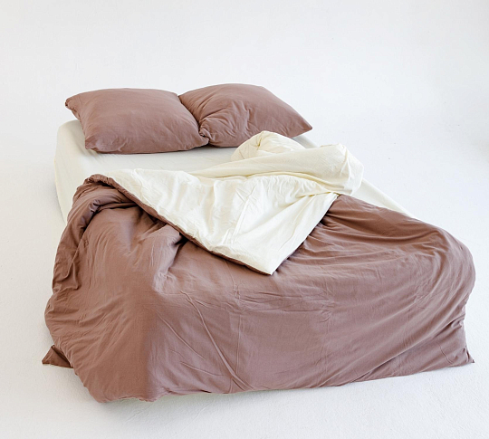Однотонное постельное белье с простыней на резинке 140x200 Кофейный крем, трикотаж, 1.5-спальное фото