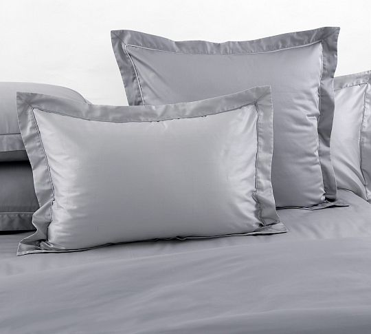 Однотонное постельное белье Интрига, мако-сатин 300ТС, 2-спальное с евро простыней фото