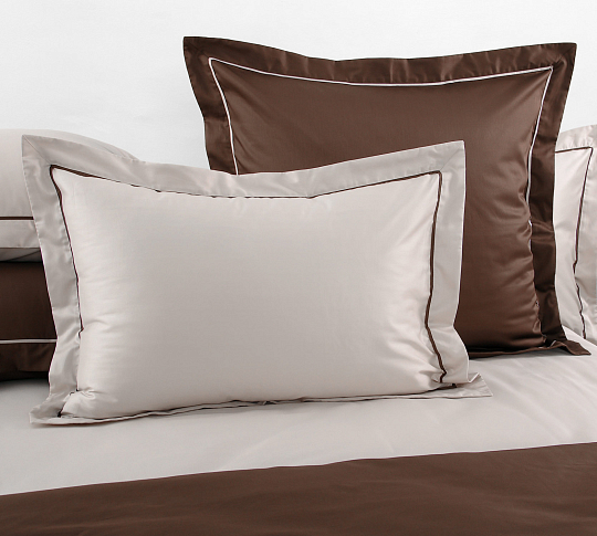 Однотонное постельное белье Впечатление, мако-сатин 300ТС, 2-спальное с евро простыней фото