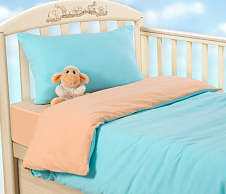 Детское однотонное постельное белье в кроватку 120х60 с простыней на резинке 60x120 Летний закат, кулирка, Ясельный, наволочка 40х60 фото